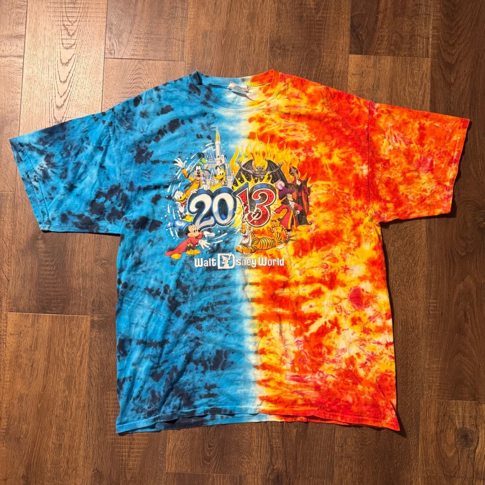 Disney Parks 2013 Walt Disney World Tie Dye T-Shirt Mens 2XL Mickey Villains